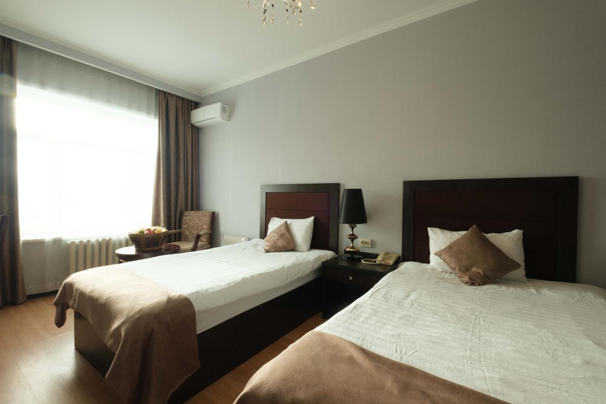 REIKARTZ PARK ASTANA ex-Royal Park Hotel&SPA Eksteriør billede