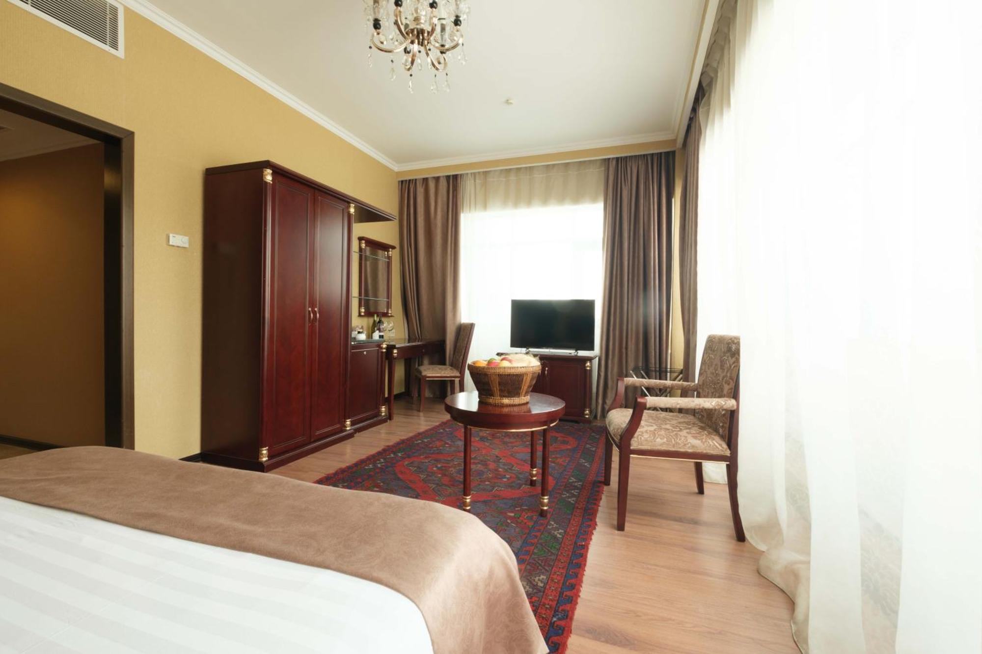 REIKARTZ PARK ASTANA ex-Royal Park Hotel&SPA Eksteriør billede